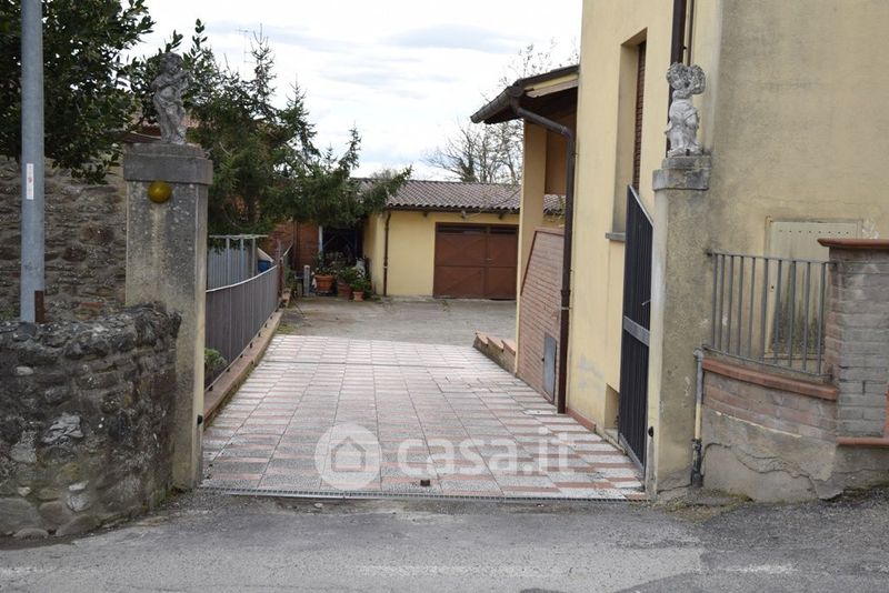 Casa Indipendente in Vendita in zona Giovi Ponte alla Chiassa a