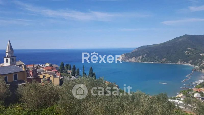 Rystigo Rustico, casale in Vendita in Frazione Lemeglio a Moneglia - 130mq ...
