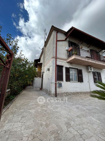 Quadrilocale in Vendita in Via DANTE ALIGHIERI a Cisterna di