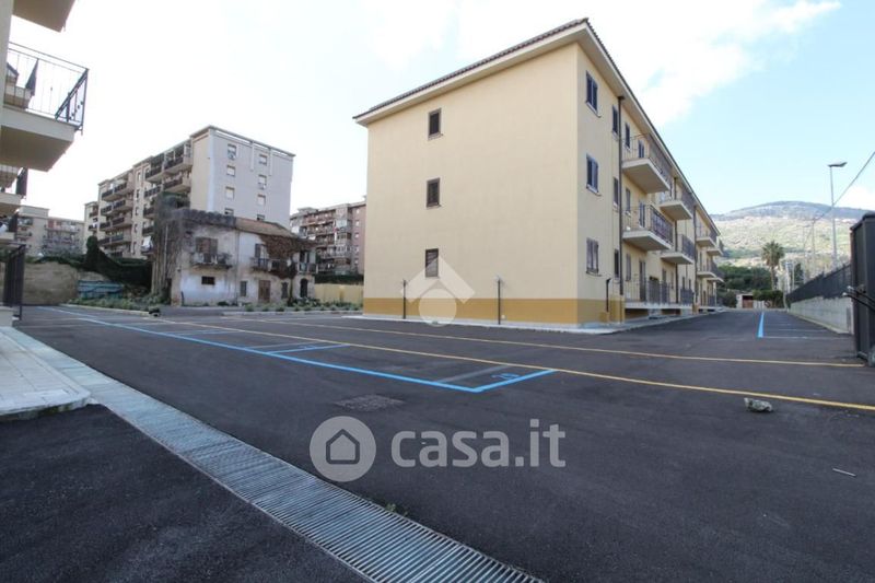 Quadrilocale in Affitto in Fondo Petix 34 a Palermo 94mq