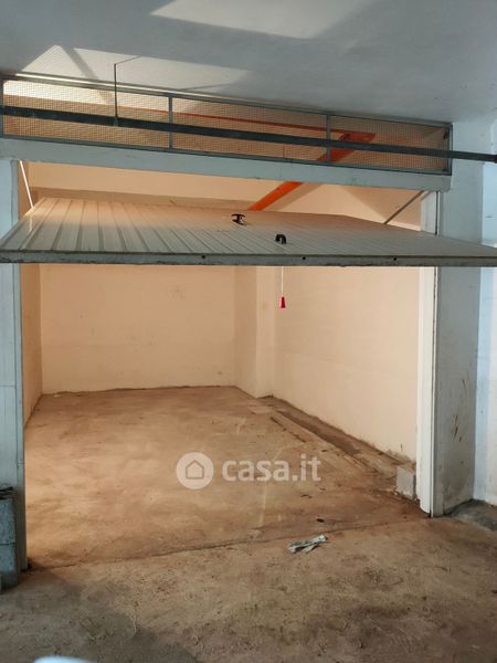 Garage, Posto Auto in Vendita in Via Giarrizzo 6 a Palermo - 25mq