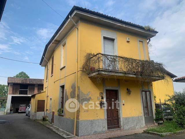 Case indipendenti in vendita a Torrevecchia Pia in zona Zibido al