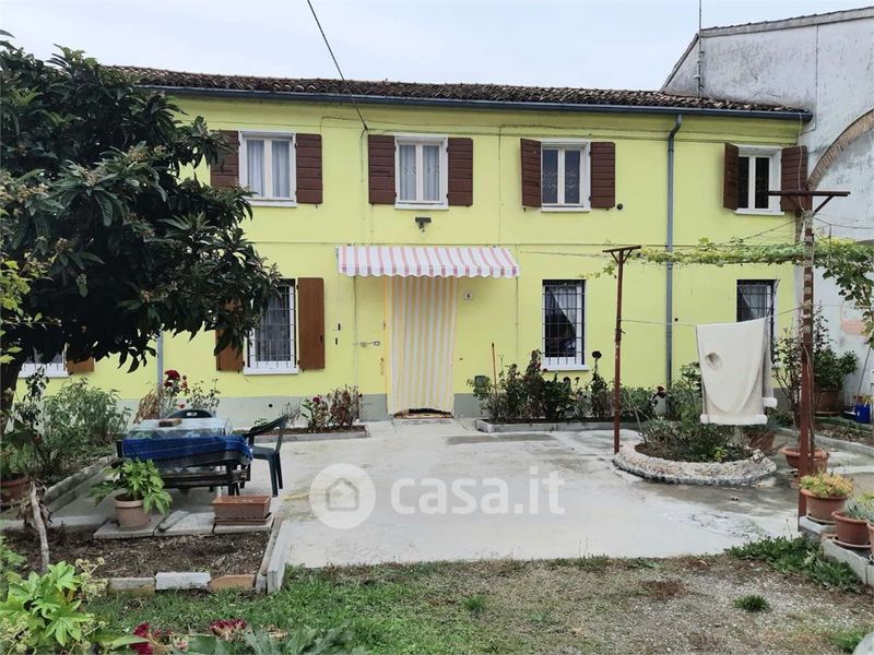 casa-indipendente-in-vendita-a-bagnolo-san-vito-200mq-casa-it
