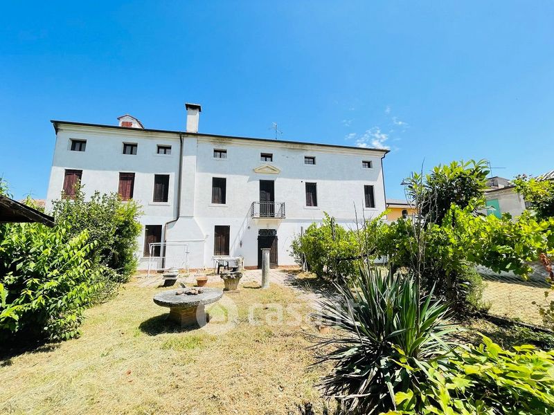 Ville in vendita a Villa Bartolomea Casa.it