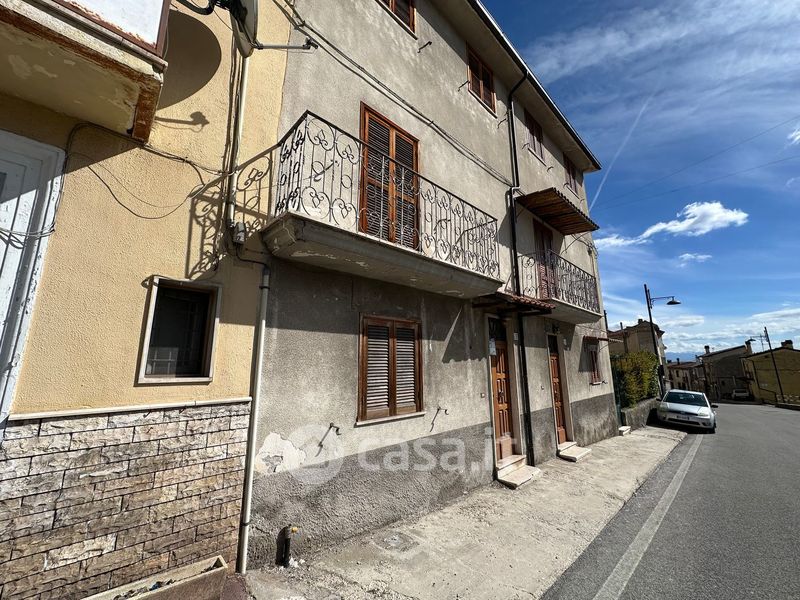 Case in vendita a Ovindoli in zona San Potito Casa.it