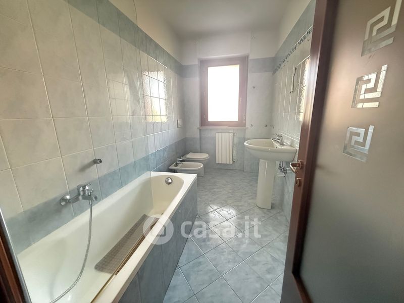 Trilocale in Madonna di Campagna, foto 18 di 19