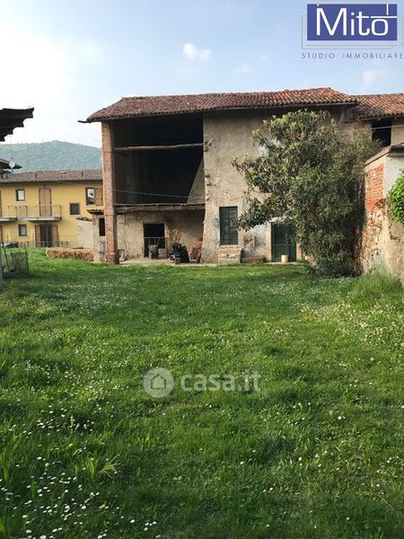 Rustici, Casali Da Ristrutturare In Vendita A Prevalle - Casa.it