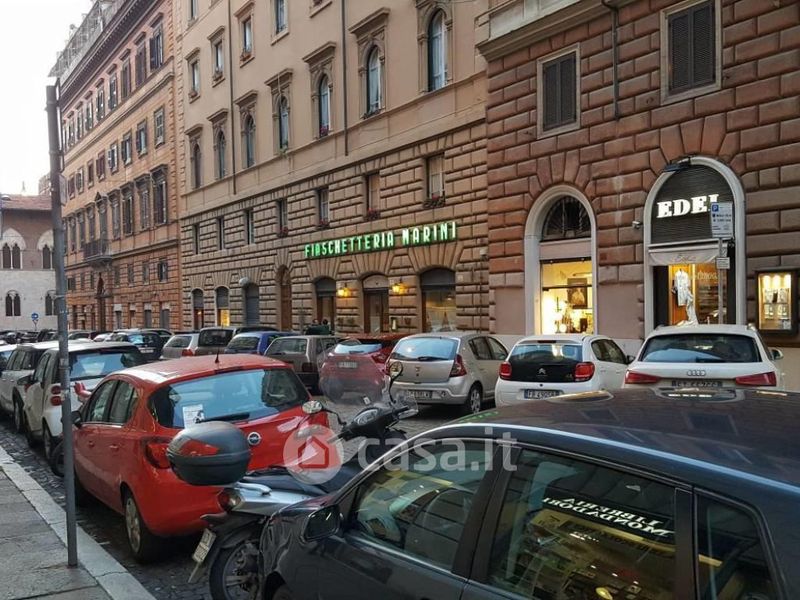 Negozio in Vendita in via raffaele cadorna a Roma - 25mq | Casa.it