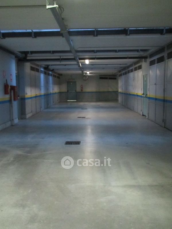 Garage Posto Auto In Affitto In Via Domodossola A Torino Mq Casa It