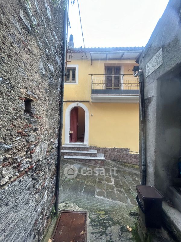 Casa Indipendente In Vendita In Via Cerruto A Lauria Mq Casa It