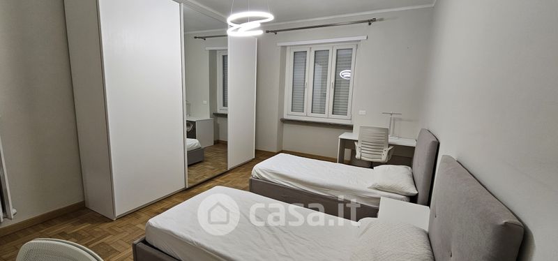 Posto letto in doppia in San Salvario, foto 6 di 9