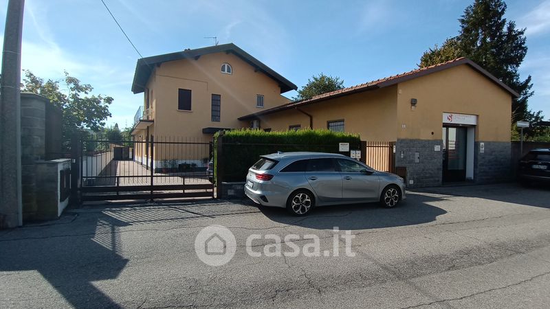 Casa Indipendente In Vendita In Via Bolzano 22 A Samarate 178mq Casa it