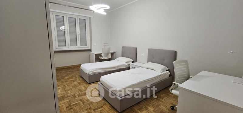 Posto letto in doppia in San Salvario, foto 3 di 9
